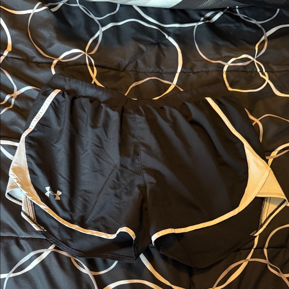 Under Armour Women's Black and White Athletic Shorts